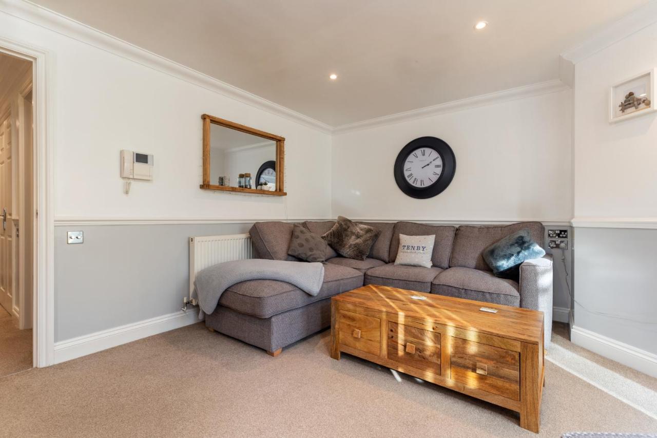 3 South Beach Court - Cosy Seafront Apartment Tenby Εξωτερικό φωτογραφία